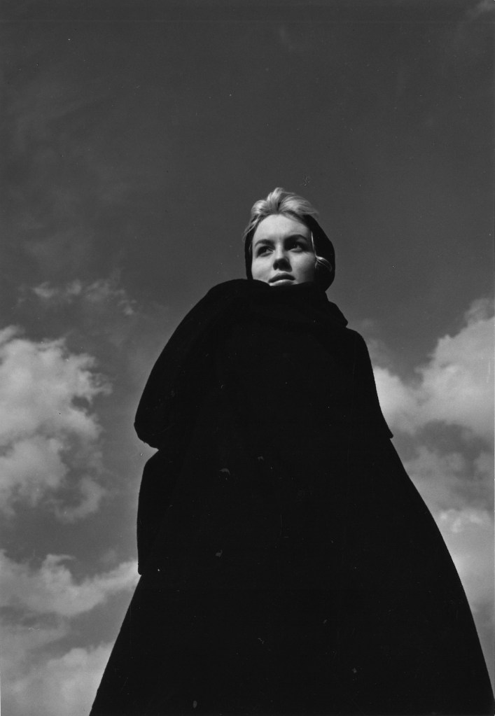 Mylène Demongeot, Les Sorcières de Salem (Raymond Rouleau) 1957 – PATHE FILMS – DEFA