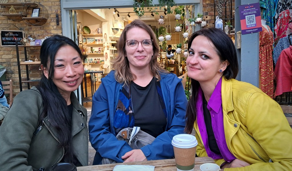 Yoko, Heather & Lana du Greenwich Trio